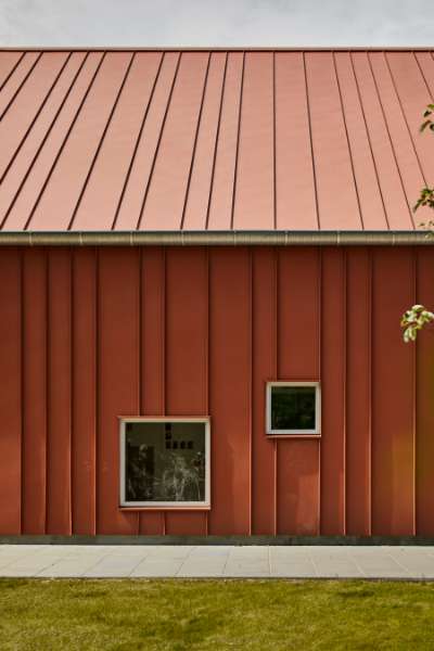 Daginstitution i Holstebro byder børn og natur velkommen i stålprofiler fra top til tå, Nørre Boulevard 57, 7500 Holstebro